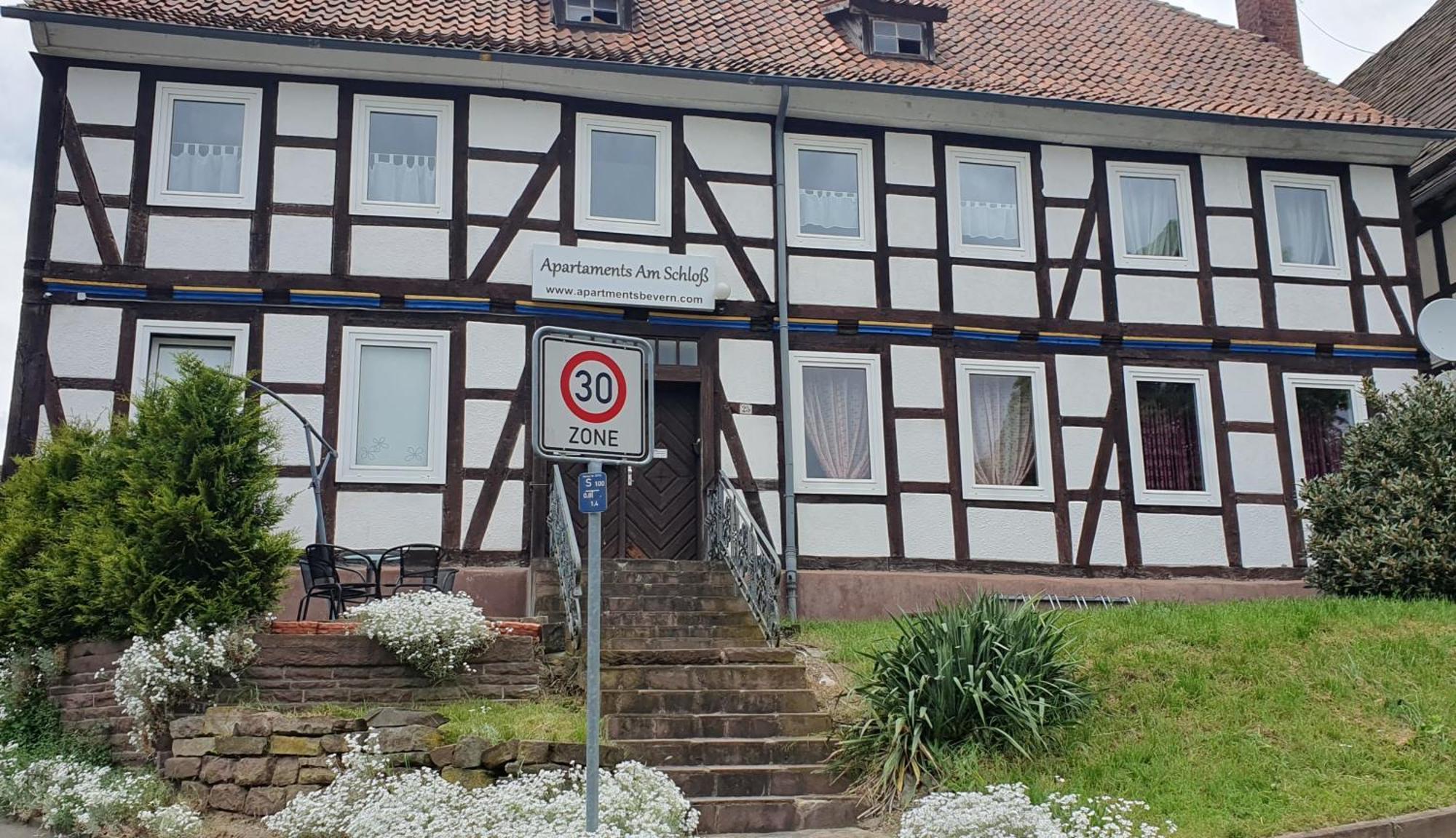 Apartaments Am Schloss Bevern  Exteriör bild